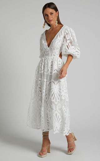 Cut Out Long Skirt V Neck knitted Lace Embroidery Dress in Black