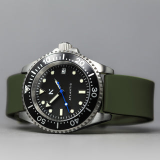 'Atlantic' Dive Watch (40mm) | Moss Green - Hstrends