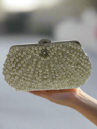 Ivory Pearl in shell shape and soft touch clutch bag - Hstrends