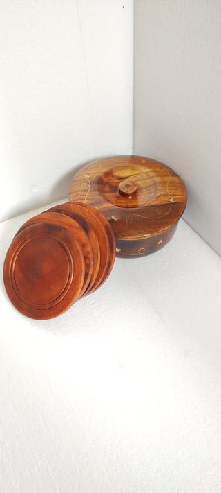 Sasswood Hand crafted table coaster with brass work - Hstrends