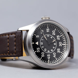'Turbulence' Cat.2 Aviator's Watch (46mm) | Pullman Brown - Hstrends