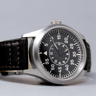 'Turbulence' Cat.2 Aviator's Watch (46mm) | Rook Black - Hstrends