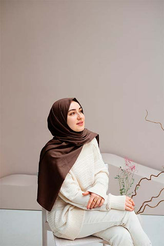 women-on-chair-non-seen-chiffon-brown-hijab_jpeg