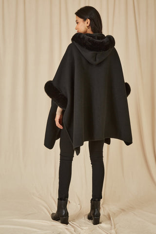 Yumi Black Cape With Luxe Fur Trim And Lining - Hstrends
