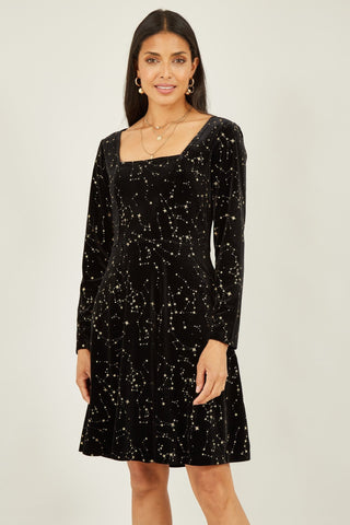 Yumi Black Star Foil Print Long Sleeve Skater Dress - Hstrends
