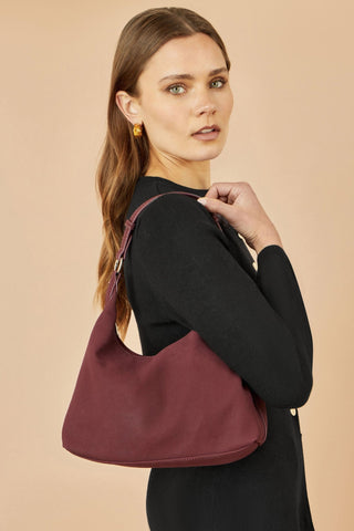 Yumi Burgundy Shoulder Bag With Buckle Strap - Hstrends