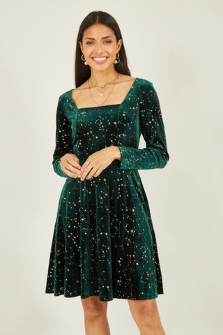 Yumi Green Star Foil Print Long Sleeve Skater Dress - Hstrends
