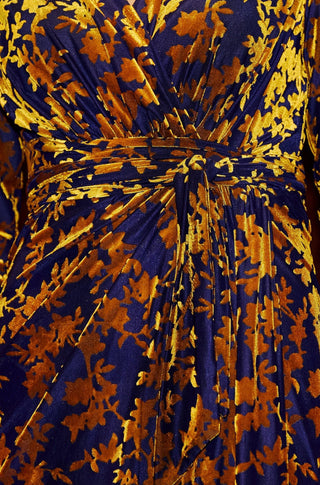 Yumi Navy Velour Stretch Midi Dress With Long Sleeves - Hstrends